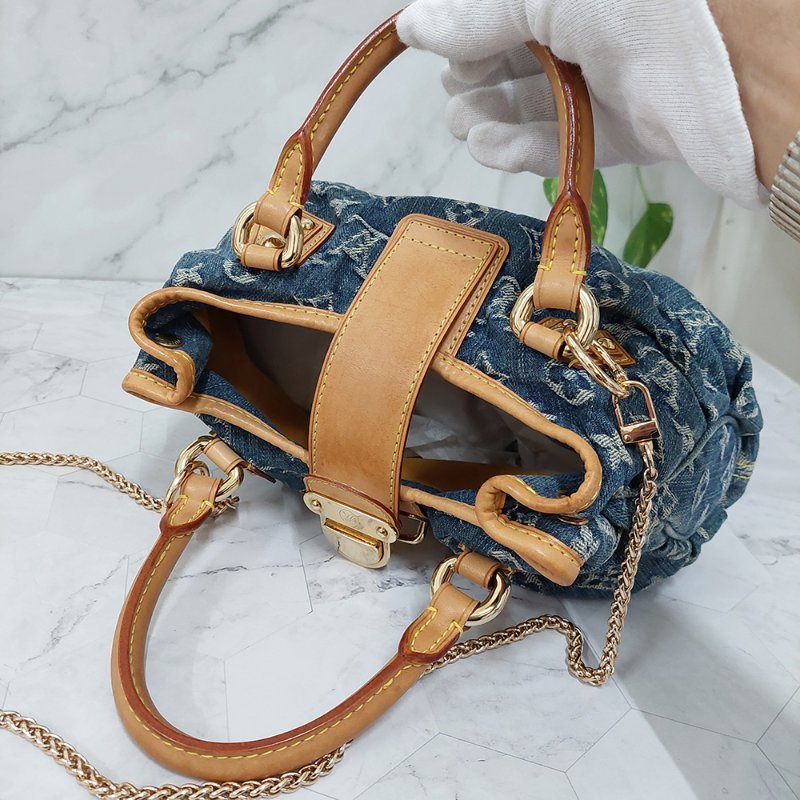 LV M95020  牛仔包🌈現貨實拍🌈 單寧牛仔布手提元寶包~二手-24