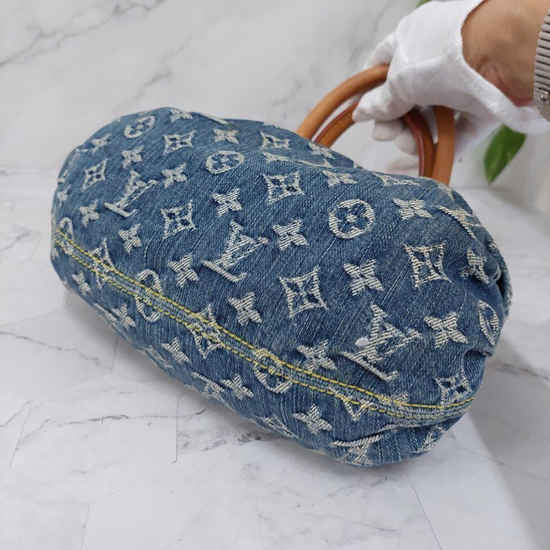 LV M95020  牛仔包🌈現貨實拍🌈 單寧牛仔布手提元寶包~二手-27