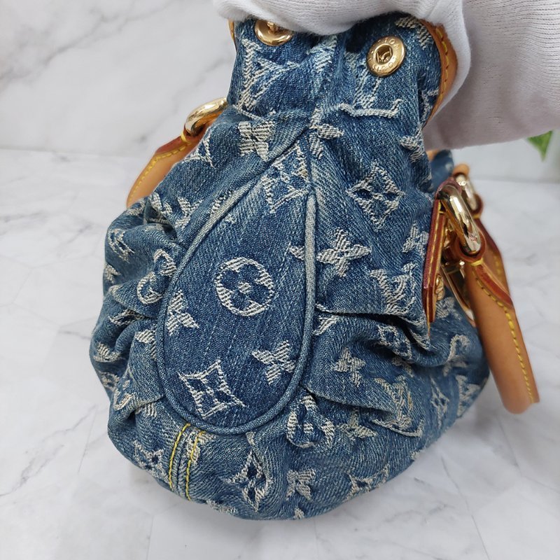 LV M95020  牛仔包🌈現貨實拍🌈 單寧牛仔布手提元寶包~二手-30