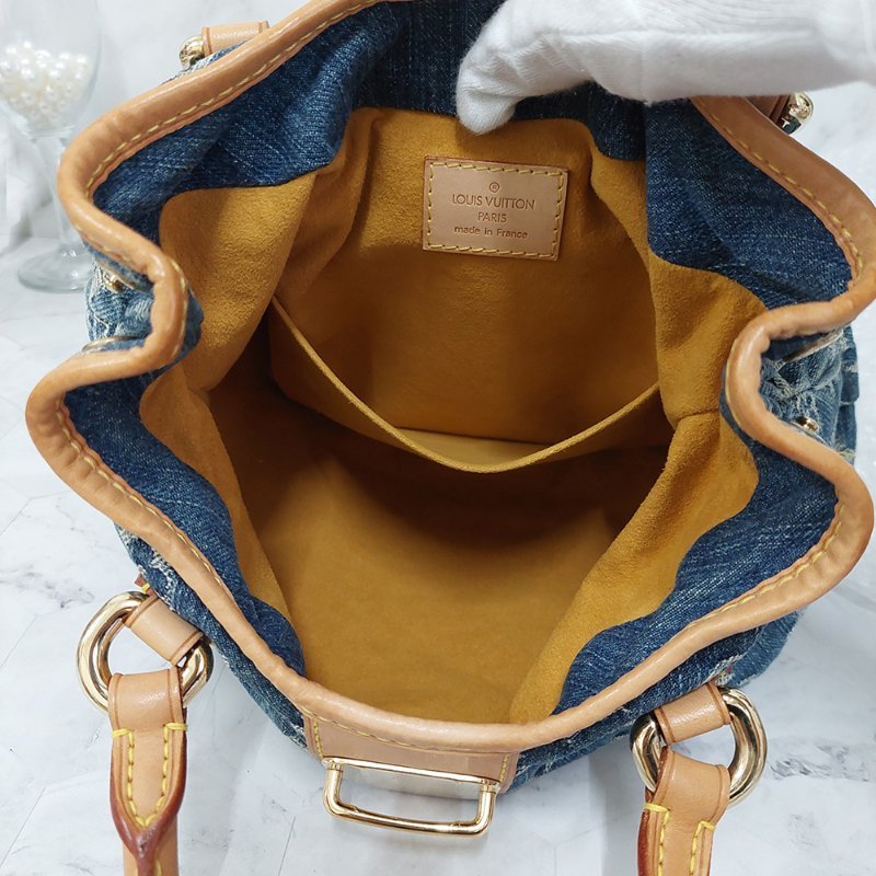 LV M95020  牛仔包🌈現貨實拍🌈 單寧牛仔布手提元寶包~二手-37