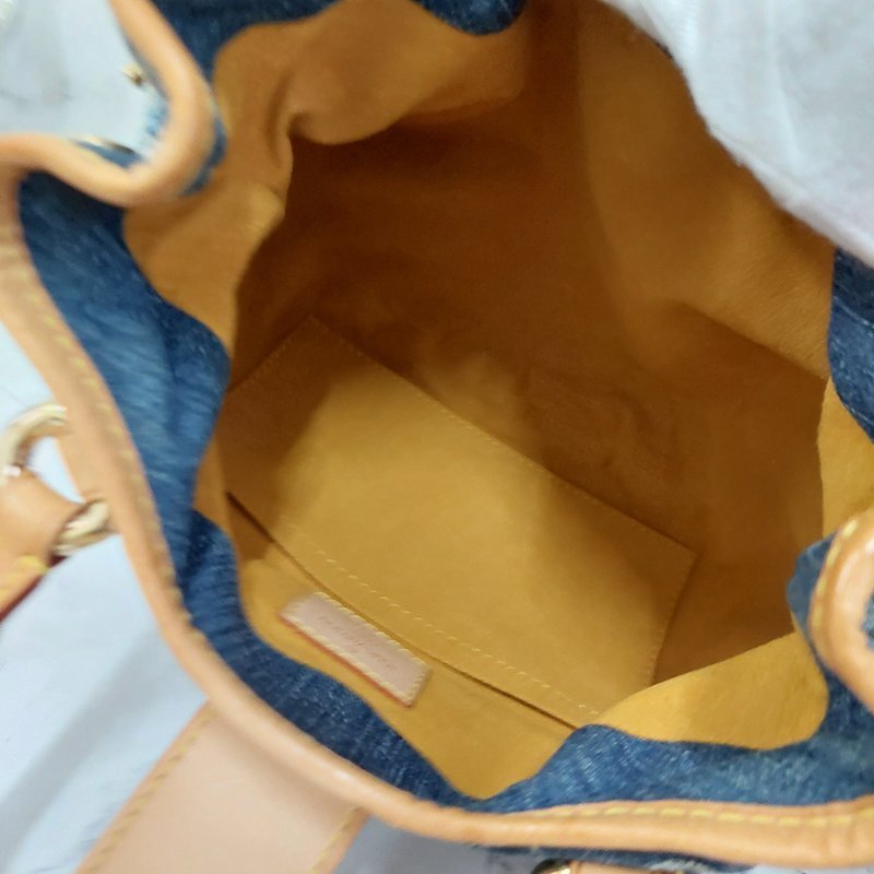 LV M95020  牛仔包🌈現貨實拍🌈 單寧牛仔布手提元寶包~二手-38