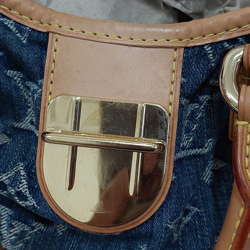 LV M95020  牛仔包🌈現貨實拍🌈 單寧牛仔布手提元寶包~二手-46