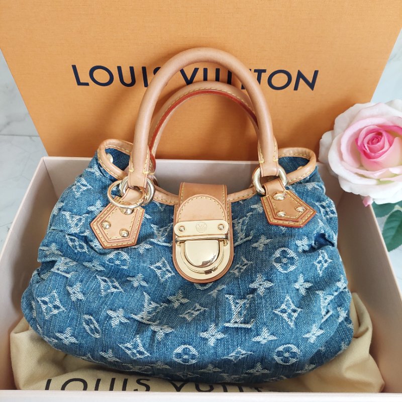 LV M95020  牛仔包🌈現貨實拍🌈 單寧牛仔布手提元寶包~二手-69