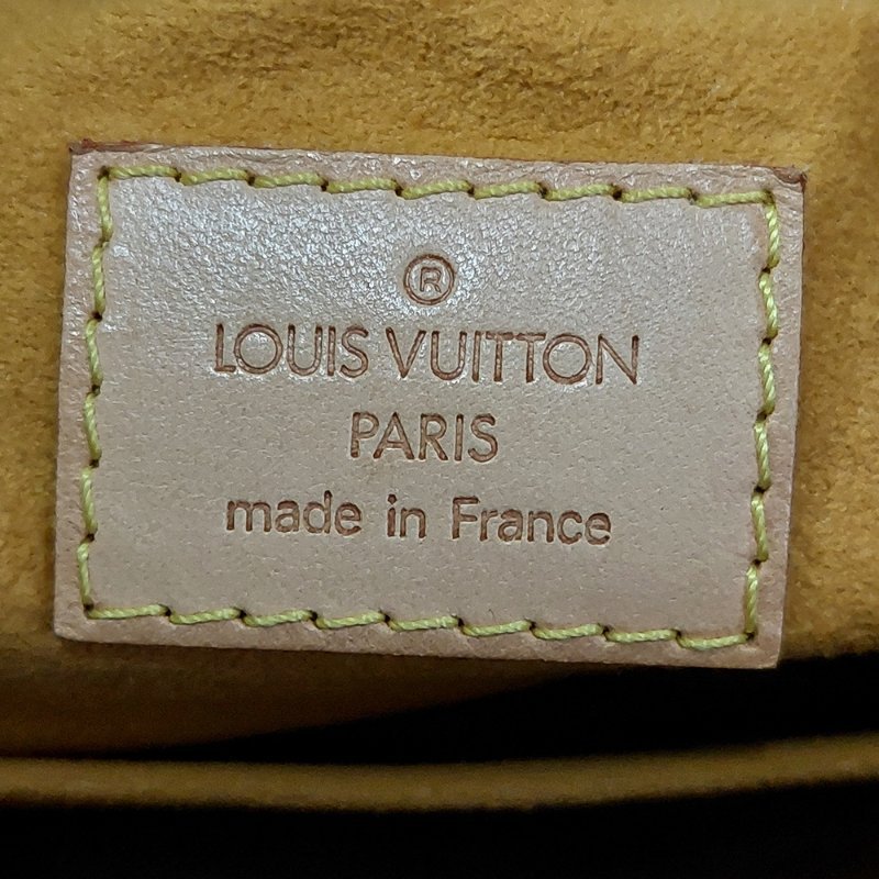 LV M95020  牛仔包🌈現貨實拍🌈 單寧牛仔布手提元寶包~二手-73