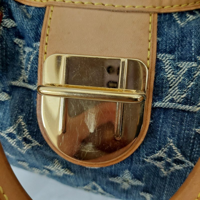 LV M95020  牛仔包🌈現貨實拍🌈 單寧牛仔布手提元寶包~二手-78
