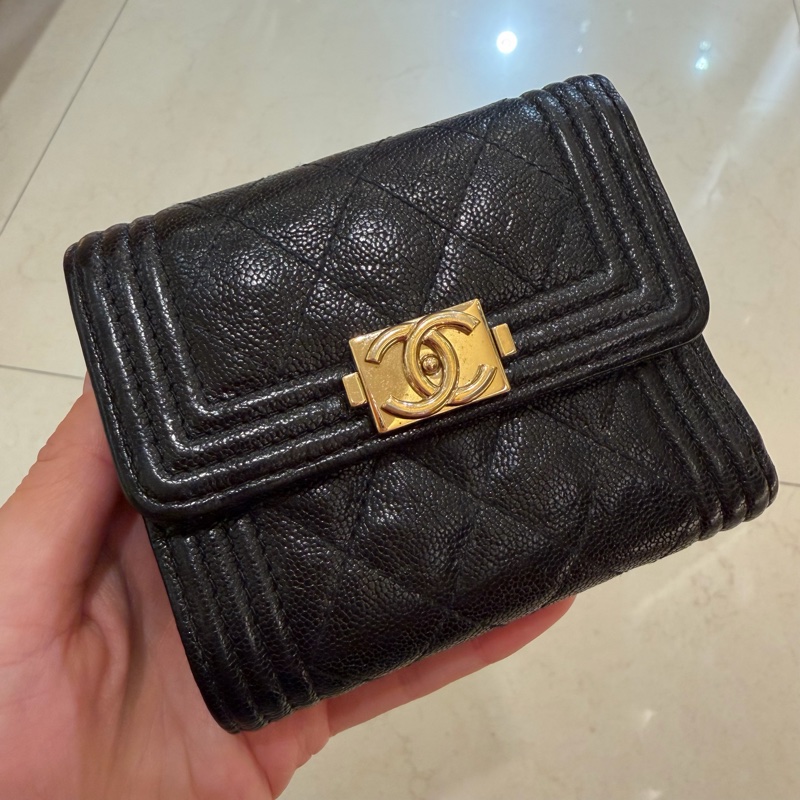 Chanel荔枝皮金BOY三摺短夾-5