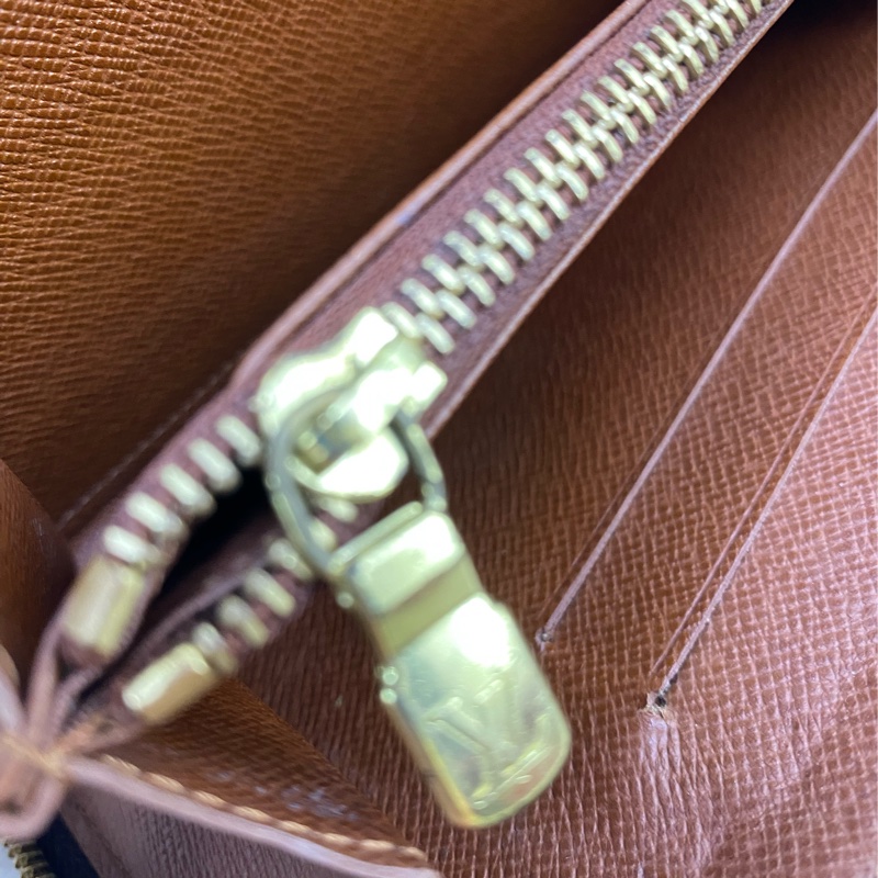 Louis Vuitton Long Wallet-3