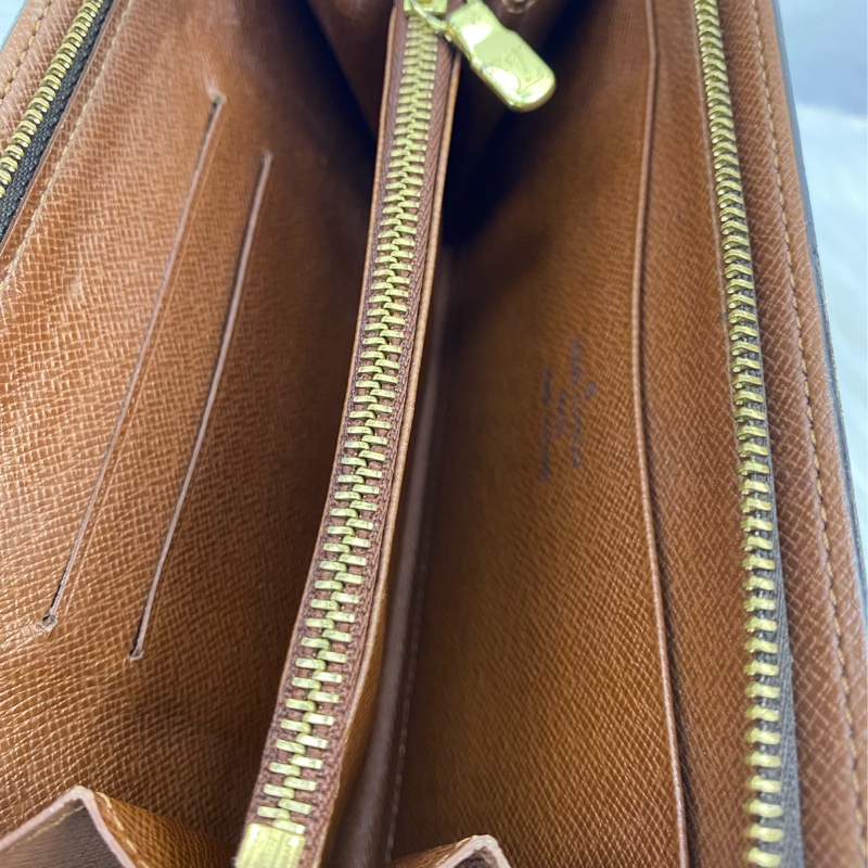 Louis Vuitton Long Wallet-5