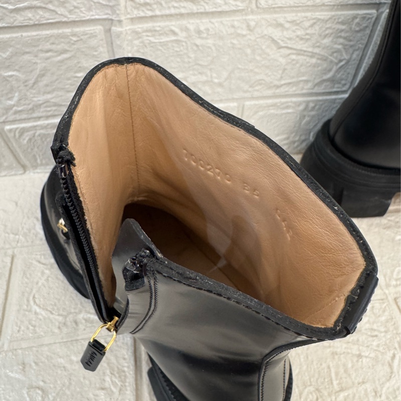 新年到必入手✨Gucci黑色金雙G小鑽厚底靴子 35號-23