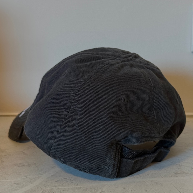 BALENCIAGA logo刺繡缺口帽簷仿舊棉質鴨舌帽(黑色)-2