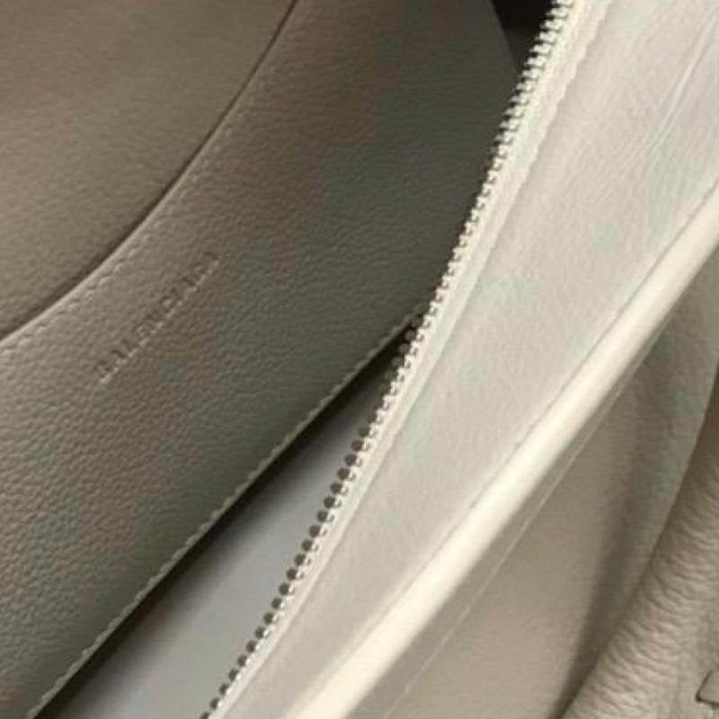 Balenciaga Neo bag ( Cream )-4