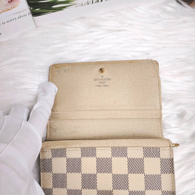 LV 白棋盤格 銀包 簽名款-4