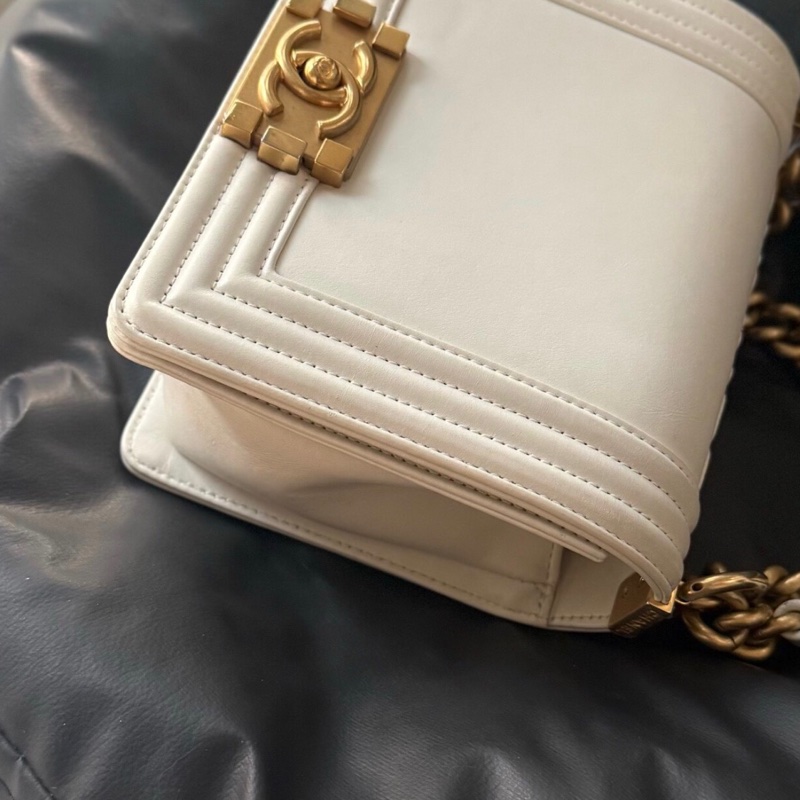 【95新 ✨撿漏價錢！】Chanel leboy mini 白色 牛皮 芯片新款-3