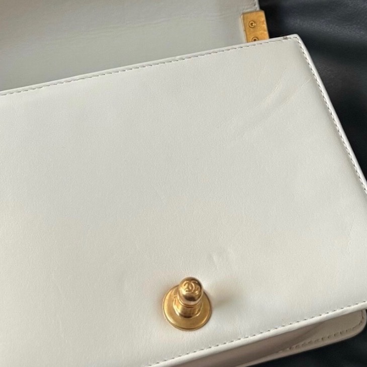 【95新 ✨撿漏價錢！】Chanel leboy mini 白色 牛皮 芯片新款-8