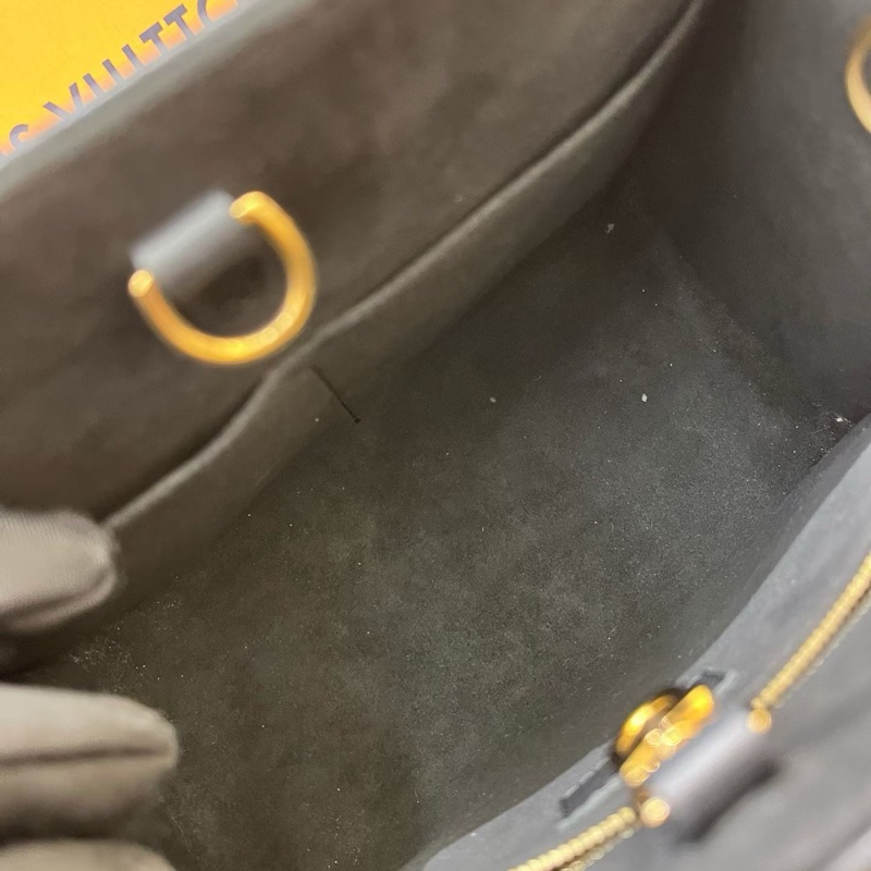 LV 黑色全皮小號onthego tote托特包手提包斜挎包-5