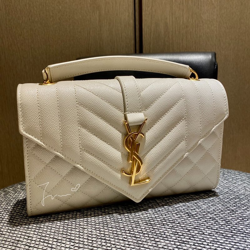 YSL 聖羅蘭荔枝白色牛皮金色金屬斜紋ENVELOPE粒面皮革小型信封袋-5