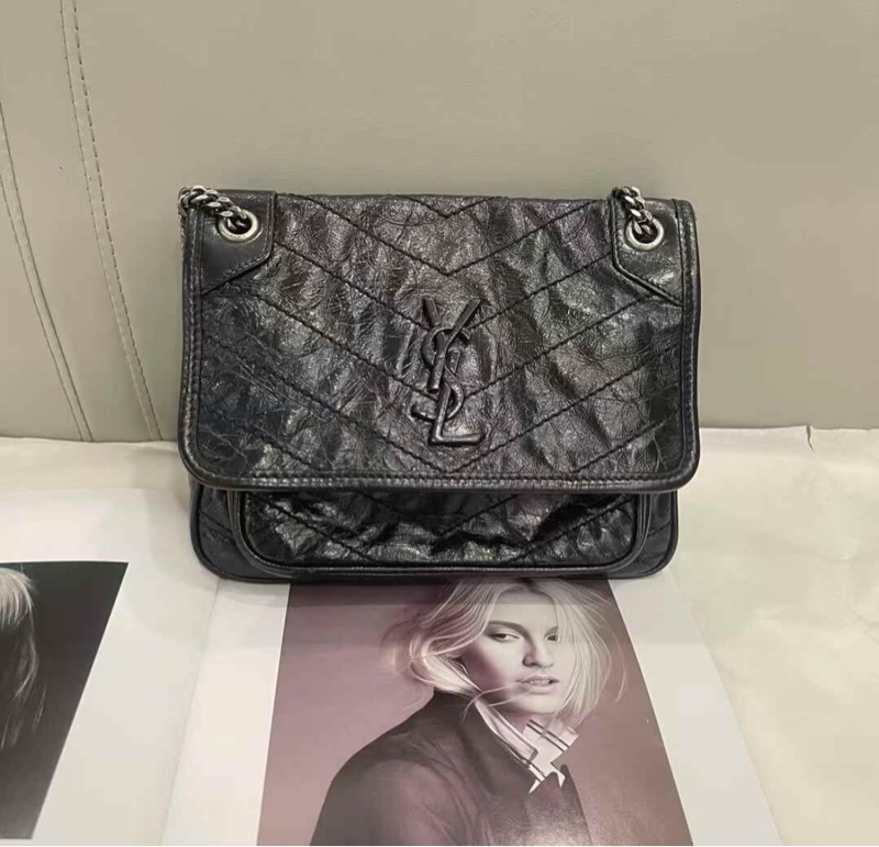 【95%新✨全網最低價】YSL Niki小號黑銀鏈條包|女士包|流浪包|斜挎包|單肩包|郵差包-0