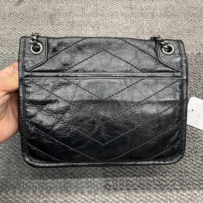 【95%新✨全網最低價】YSL Niki小號黑銀鏈條包|女士包|流浪包|斜挎包|單肩包|郵差包-1