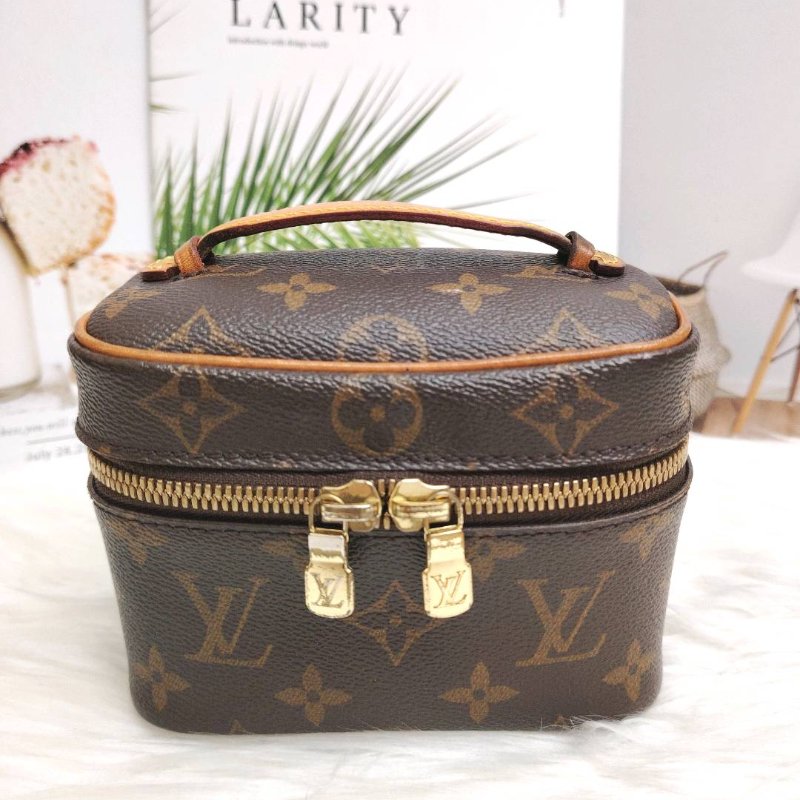 LV Nice 棕色 老花 塗層帆布 nano 化妝包 芯片款-0