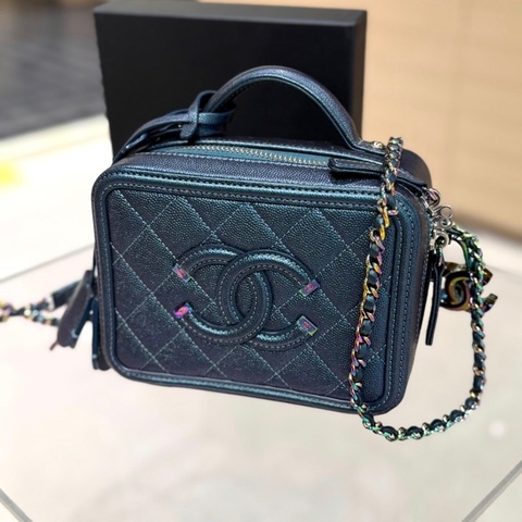 【97%新 ✨ 全網最低價！】26開有卡Chanel vanity case 香奈兒 相機包 小號 幻彩色 荔枝皮
