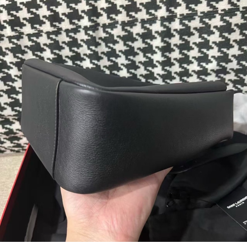 【全網最低價✨99新】YSL LE5A7 hobo小號腋下包-4