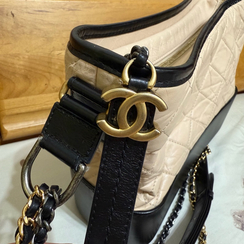 Chanel 香奈兒 菱格紋中號流浪包 奶茶色-9