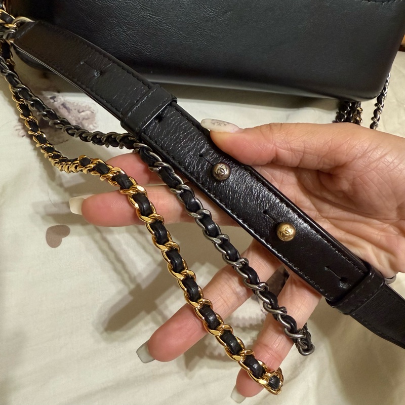 Chanel 香奈兒 菱格紋中號流浪包 奶茶色-10