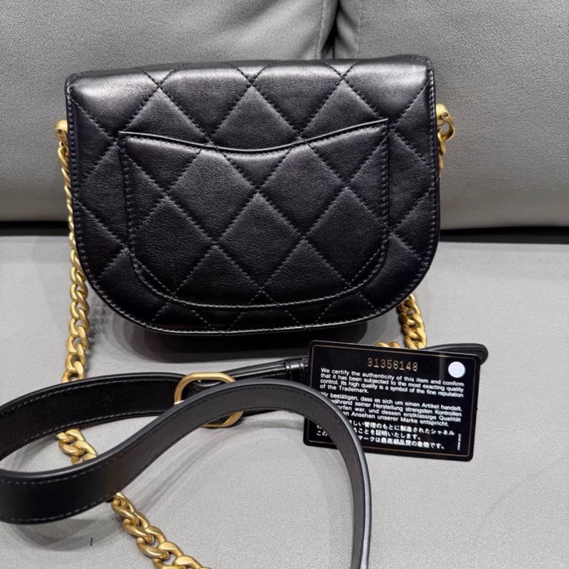 【93% 新 ✨ 全網最低價！】Chanel 香奈兒 黑色金扣 馬鞍包 牛皮 31開有卡-1
