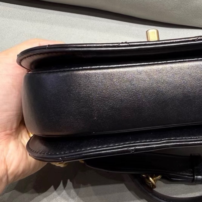 【93% 新 ✨ 全網最低價！】Chanel 香奈兒 黑色金扣 馬鞍包 牛皮 31開有卡-8