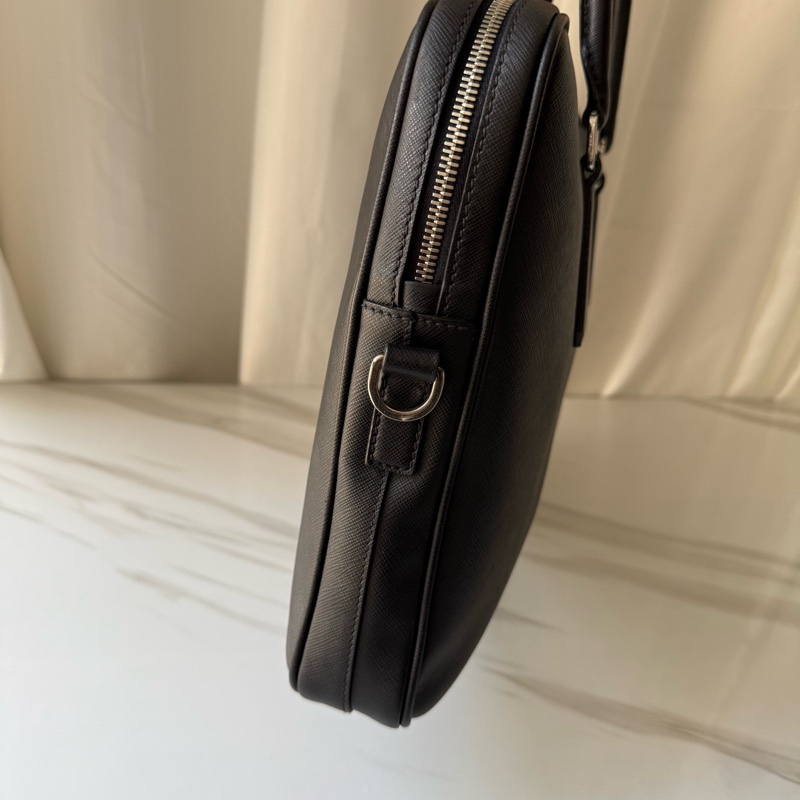 95新普拉達 Prada 黑色 正標 公文包 有肩帶 無附件-2