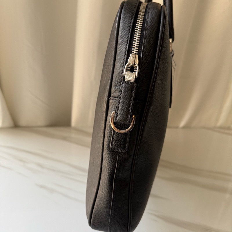 95新普拉達 Prada 黑色 正標 公文包 有肩帶 無附件-3