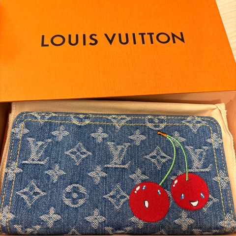 LV 村上隆 限量 2025年最新款 牛仔櫻桃長夾 全新閑置