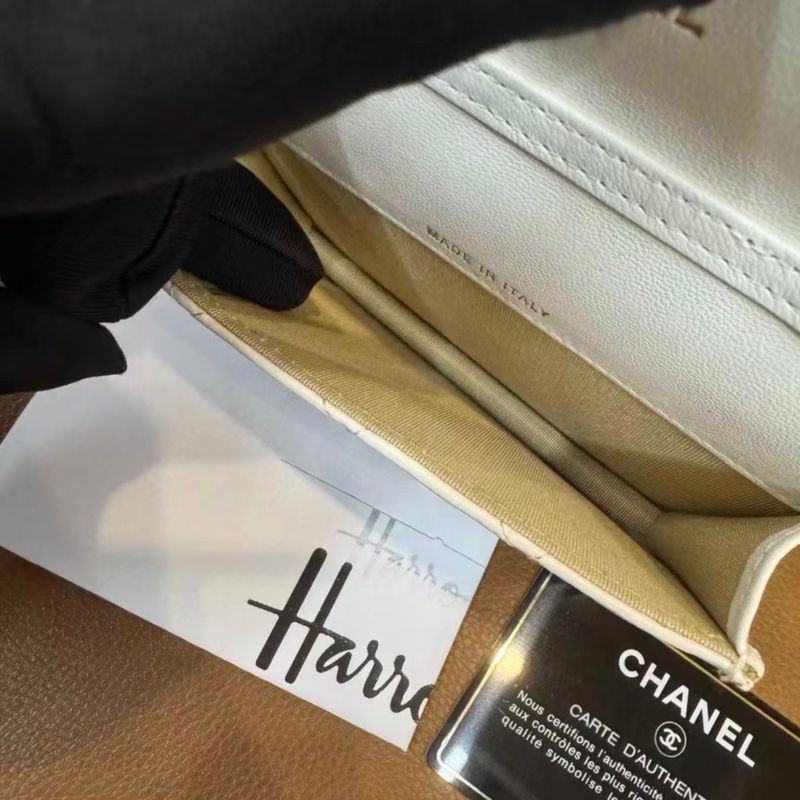 【95%新 ✨ 全網最低價！】Chanel woc mini 白色 金球鏈條 羊皮 腰包 單肩斜挎包小廢包-7