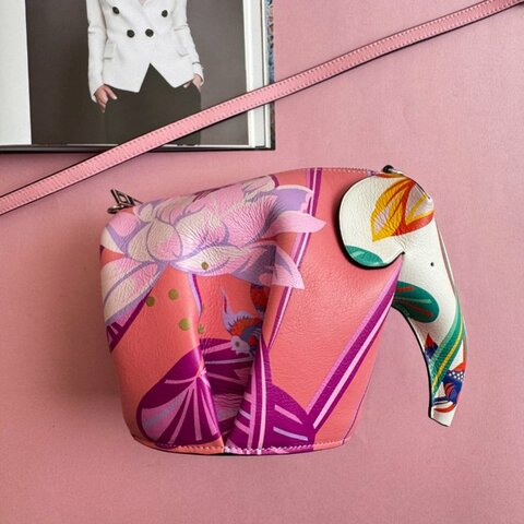 Loewe x 聯名Paula's Ibiza百合印花小牛皮可愛大象包