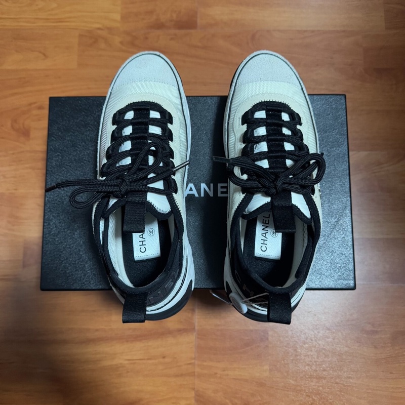 Chanel正品香奈兒雙c徽標低幫休閒鞋 白灰色 38碼98新-3