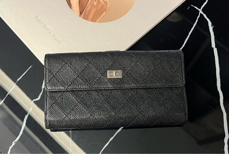 Chanel 2.55魚子醬長夾 Vintage-0