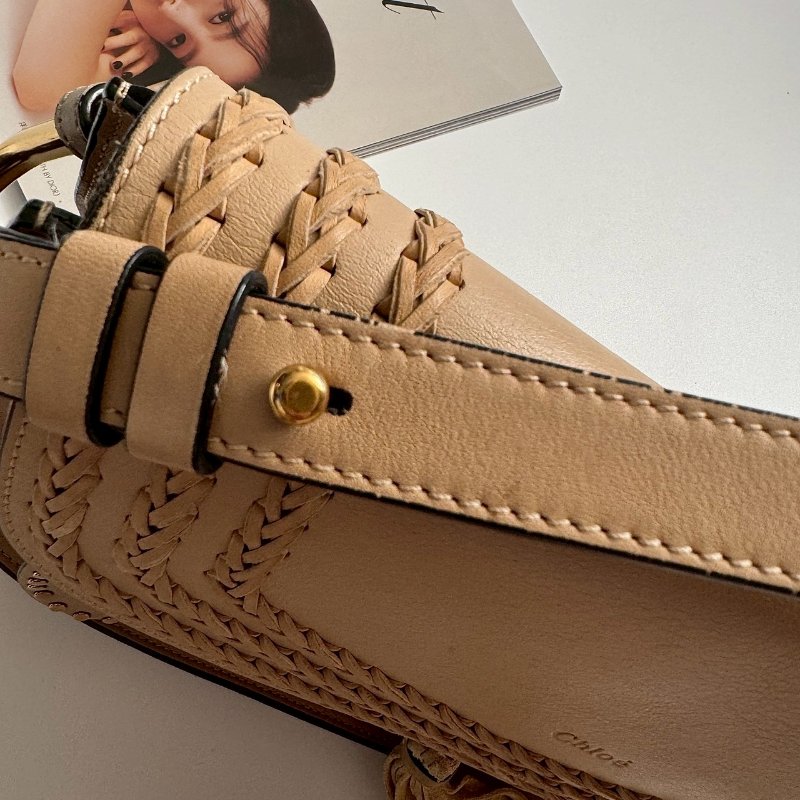 🎉知性溫柔 Chloe 奶茶色馬鞍流蘇斜背包GM-18