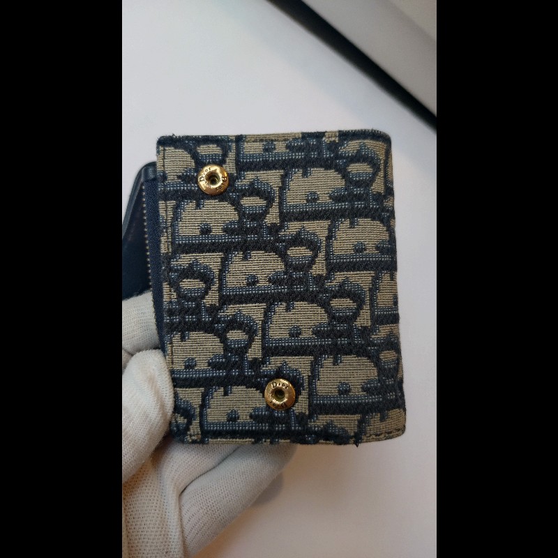 Dior 藍色緹花布D釦短夾-12