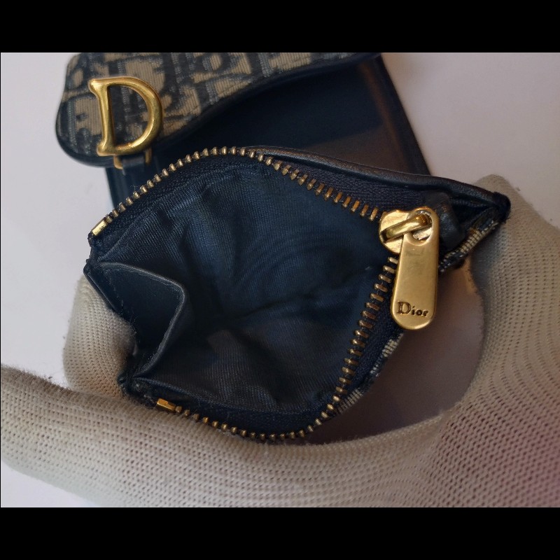 Dior 藍色緹花布D釦短夾-21