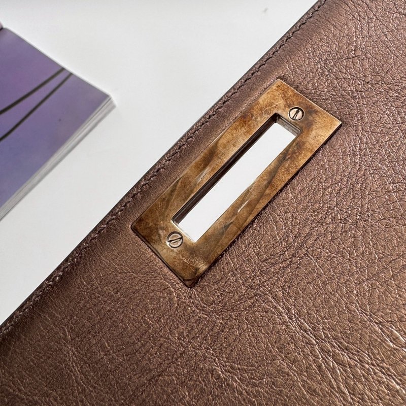 🎉羊皮款 Ferragamo 古銅金手提肩背包-12