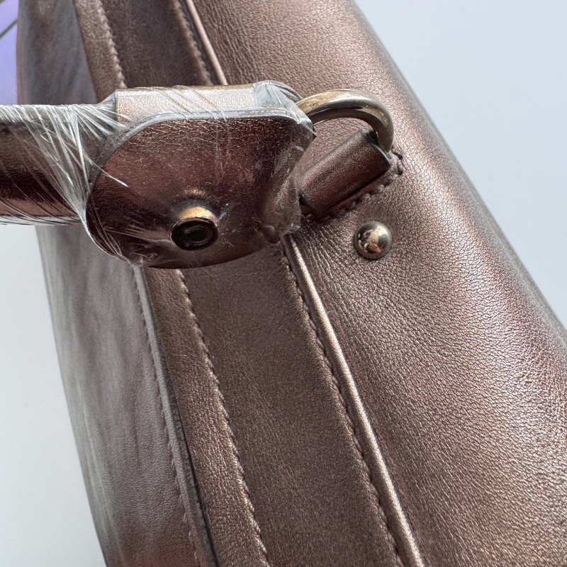 🎉羊皮款 Ferragamo 古銅金手提肩背包-18