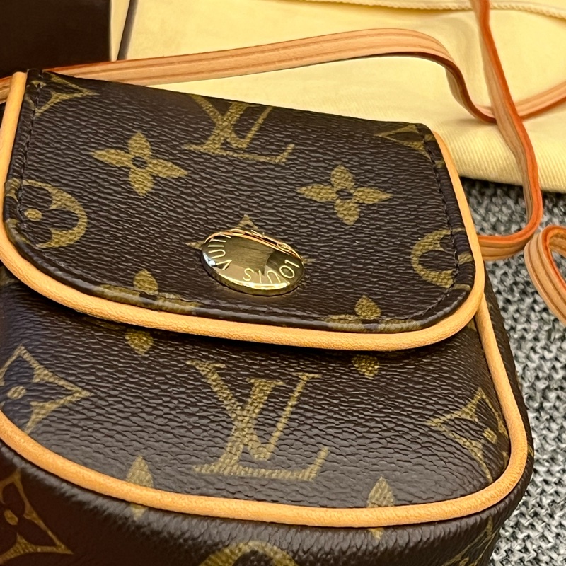 Louis Vuitton LV Vintage口红包 二手25000以上-4
