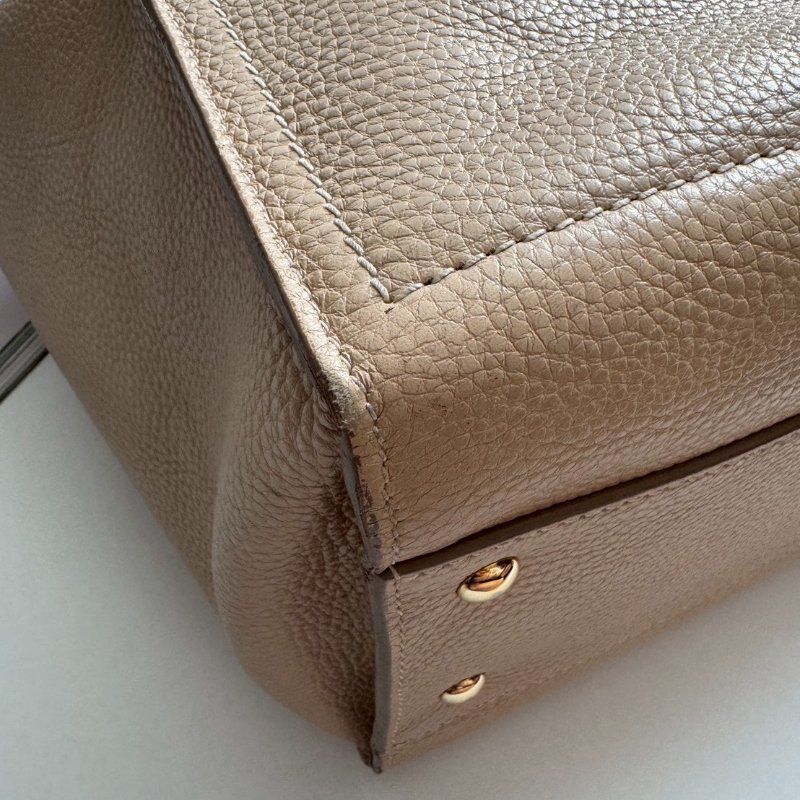 Ferragamo 米膚色拉鏈肩背托特包-6