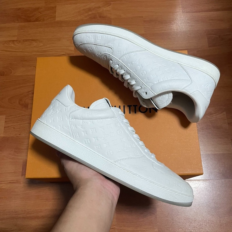 Lv Rivoli滿印壓印 路易威登正品壓印板鞋 男 白色 44碼-1