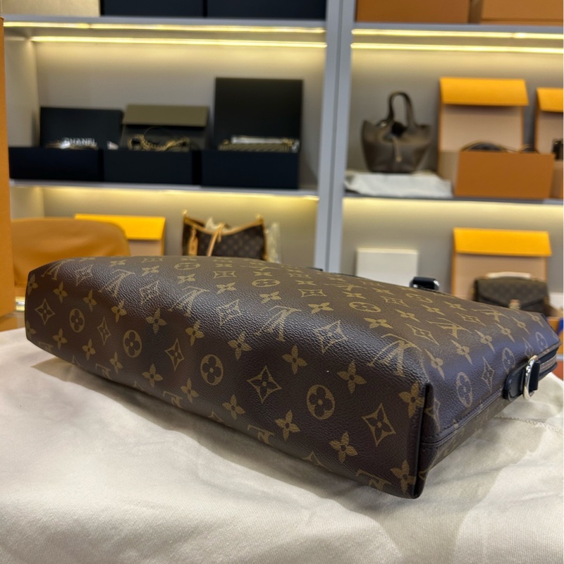 97新LV咖色全皮男士公文包 無附件-4