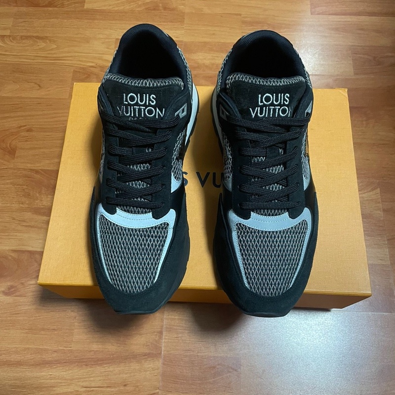 Lv Run Away低幫跑步鞋 正品路易威登男款 黑灰色43碼-2