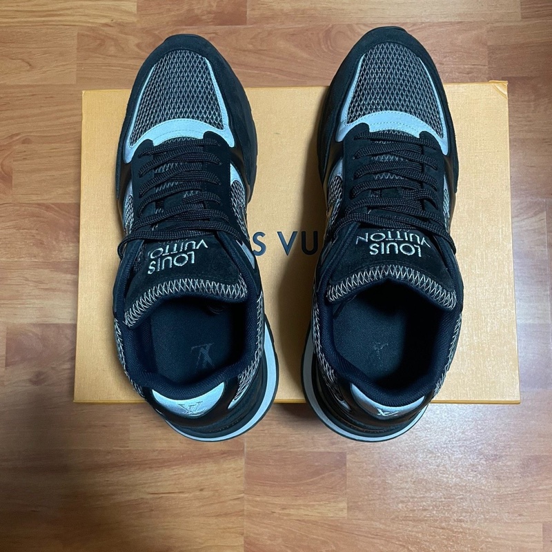 Lv Run Away低幫跑步鞋 正品路易威登男款 黑灰色43碼-3