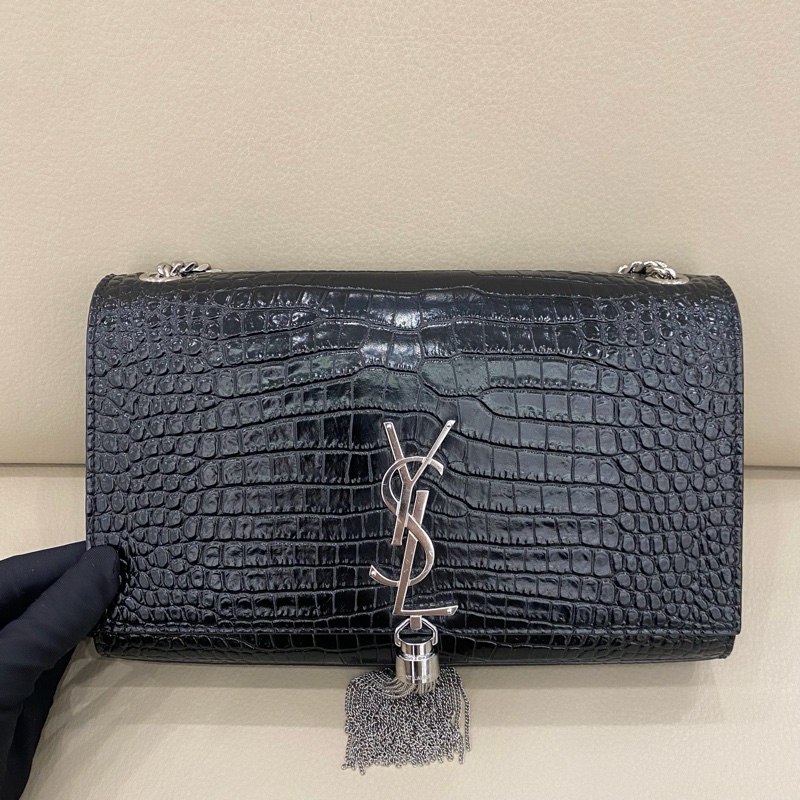 YSL聖羅蘭 Kate中號 黑銀流蘇鰐魚壓紋牛皮 尺寸約22.5*14-1