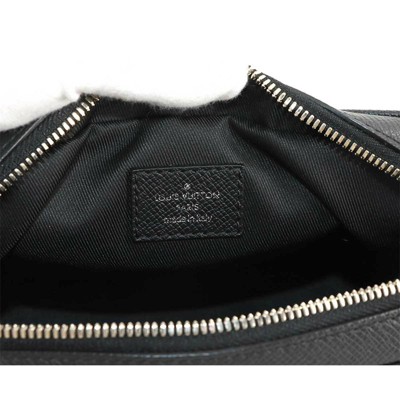 路易威登 Taiga Rama 腰包 戶外斜背包 黑色 M30245-7