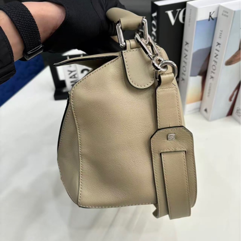 LOEWE羅意威沙色puzzle中號幾何包手提斜挎包+尺寸29*19cm-2